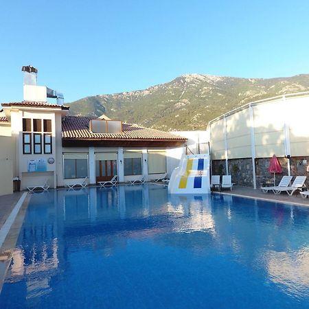 Hotel Zehra Tatil Koeyue Ölüdeniz Exterior foto