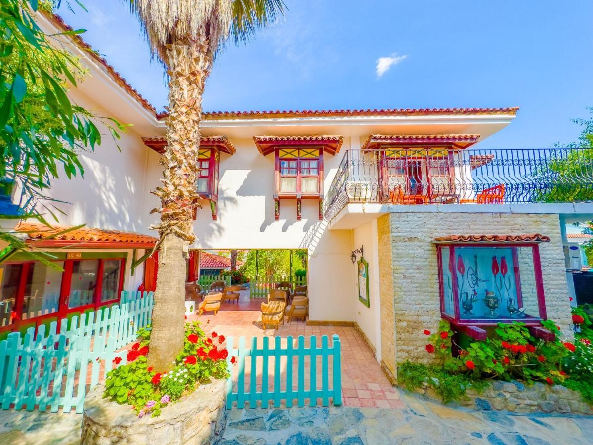 Hotel Zehra Tatil Koeyue Ölüdeniz Exterior foto