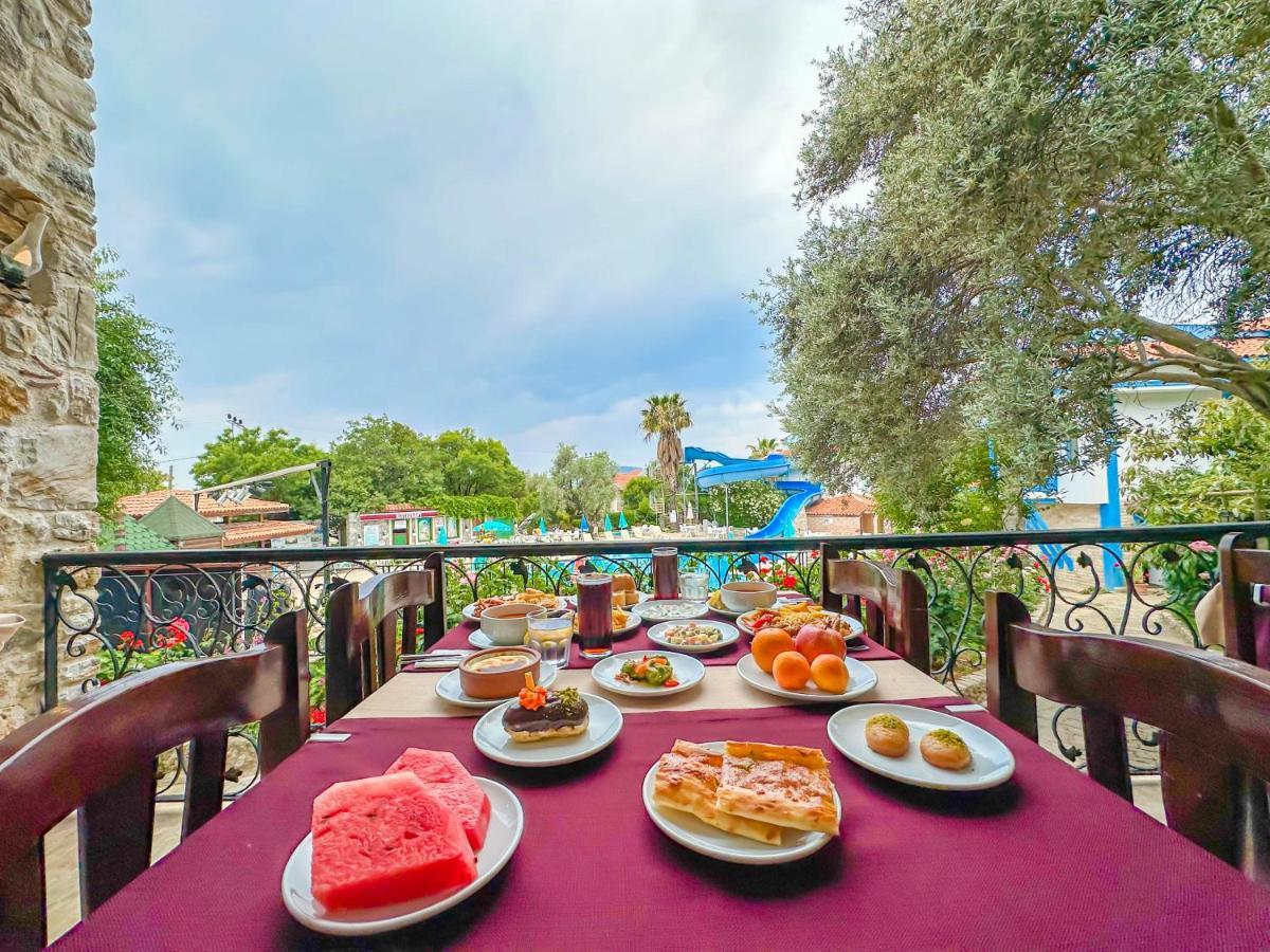 Hotel Zehra Tatil Koeyue Ölüdeniz Exterior foto