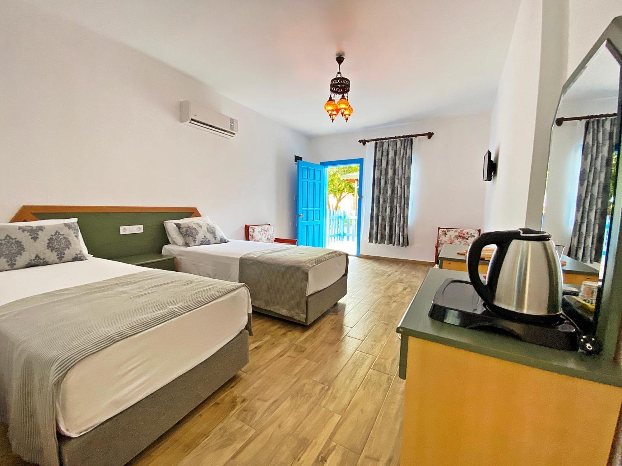Hotel Zehra Tatil Koeyue Ölüdeniz Exterior foto